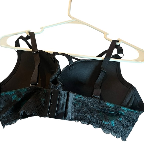 Torrid bra 38DD - Picture 2 of 3